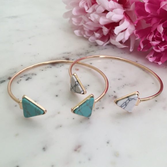 🆑 "Lucy" Bracelet || White Marble Triangle - Picture 5 of 7